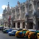 Το θέατρο και, στο βάθος, το Καπιτώλιο της Habana